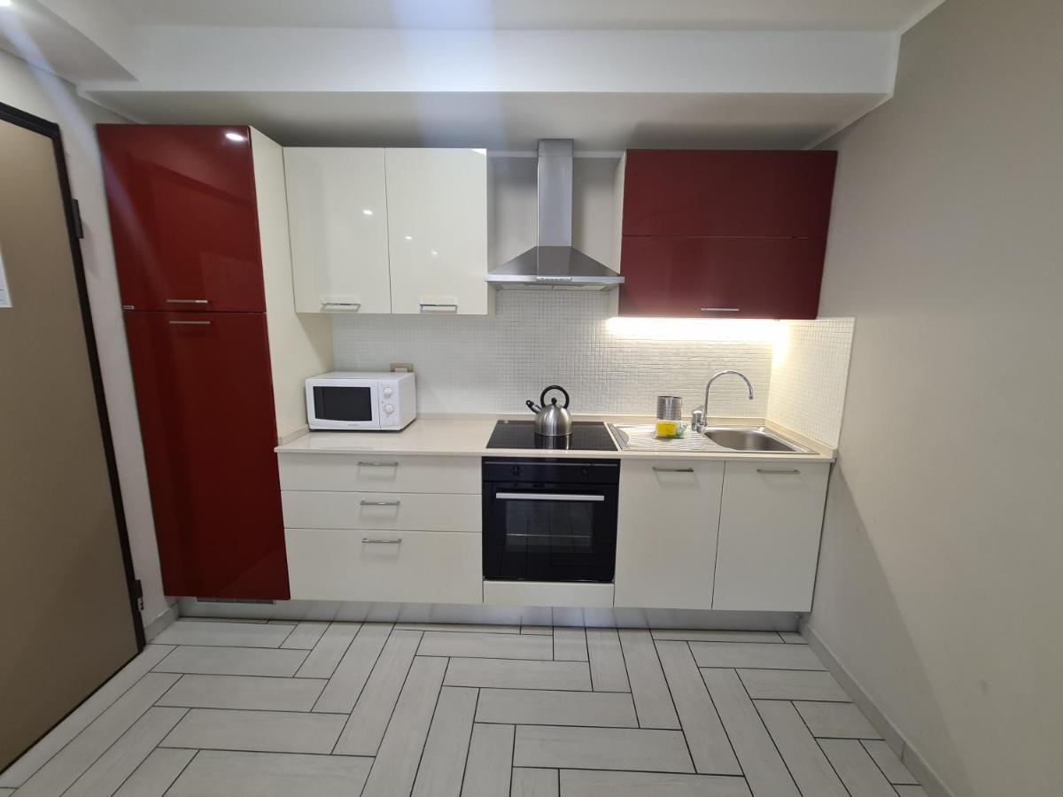 Nero D'Avorio Apartments Rimini Bagian luar foto